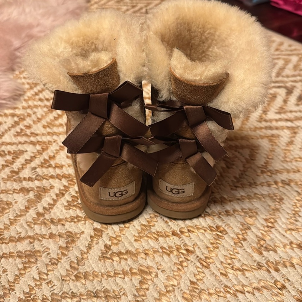 Ugg Bailey Boot size 3 EU35